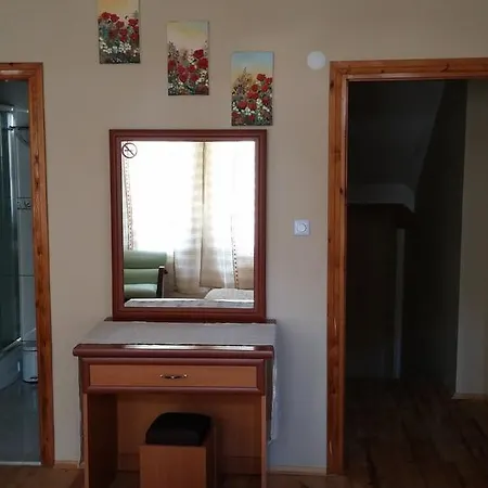 Nyaraló Butik Villa's *